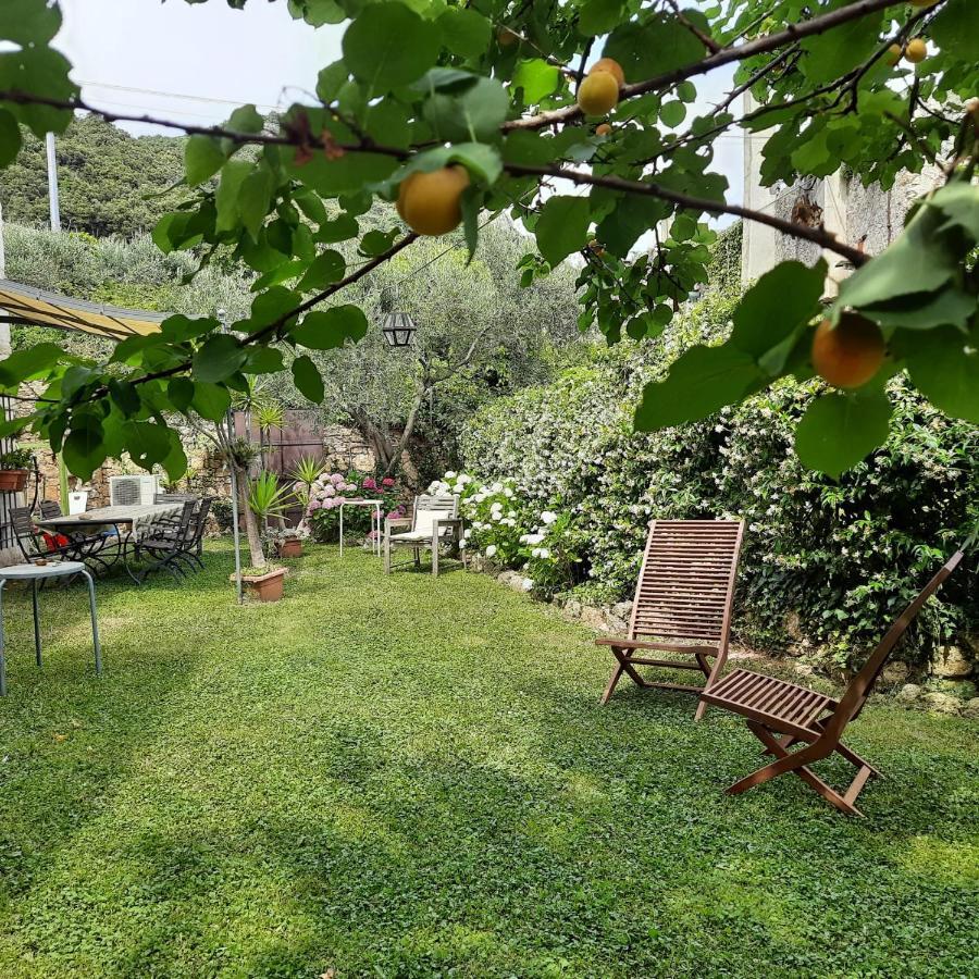 Casa Olivia Lacrema Finale Ligure Exterior foto